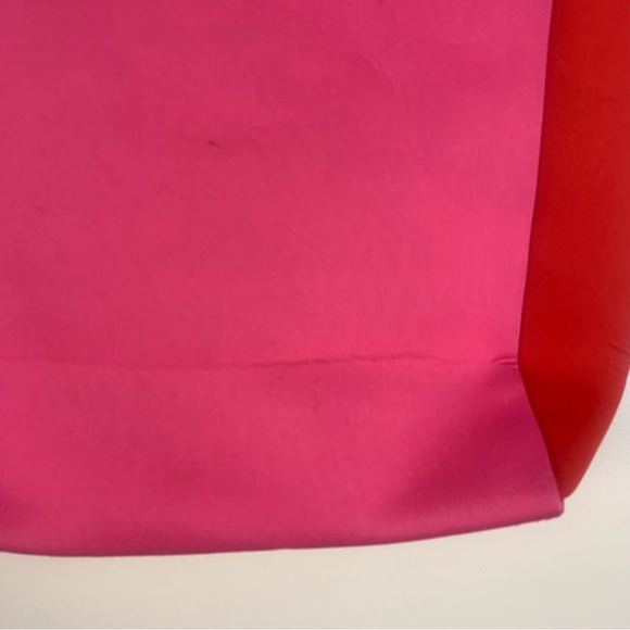 Summersalt Neoprene Beach Tote - Picture 8 of 13